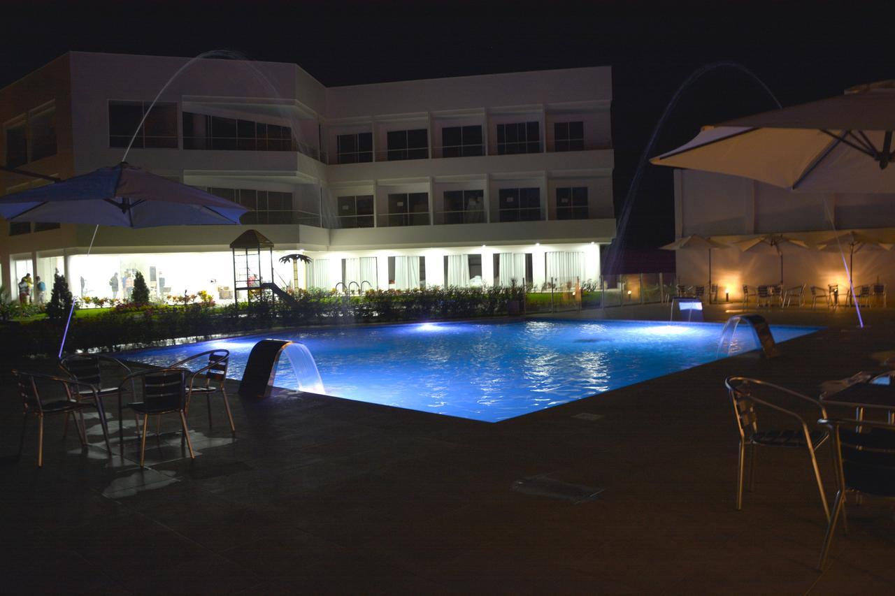 Hotel Palmeras De Luz Moniquirá Eksteriør billede